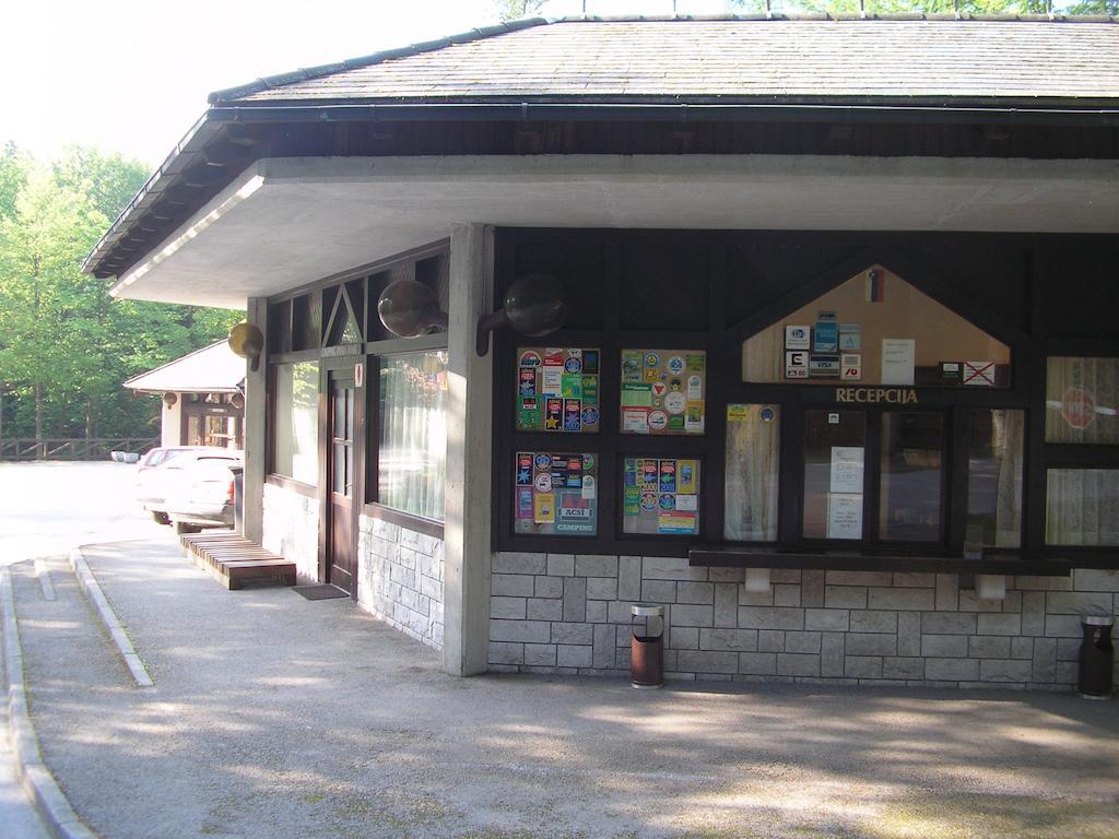 Camping Pivka Jama Postojna Dış mekan fotoğraf